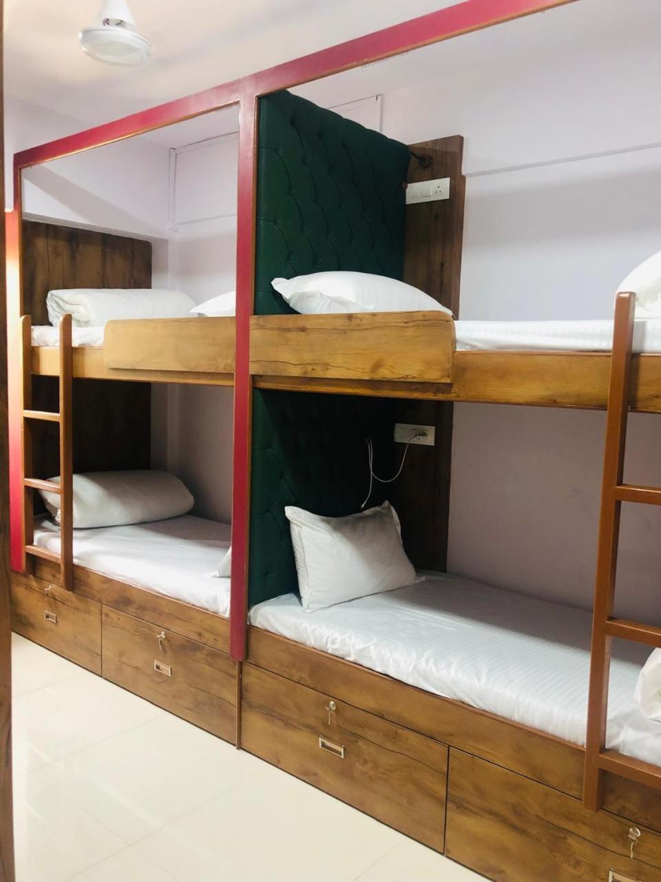 Everest Stays Rooms And Dormitory Bombay Eksteriør billede